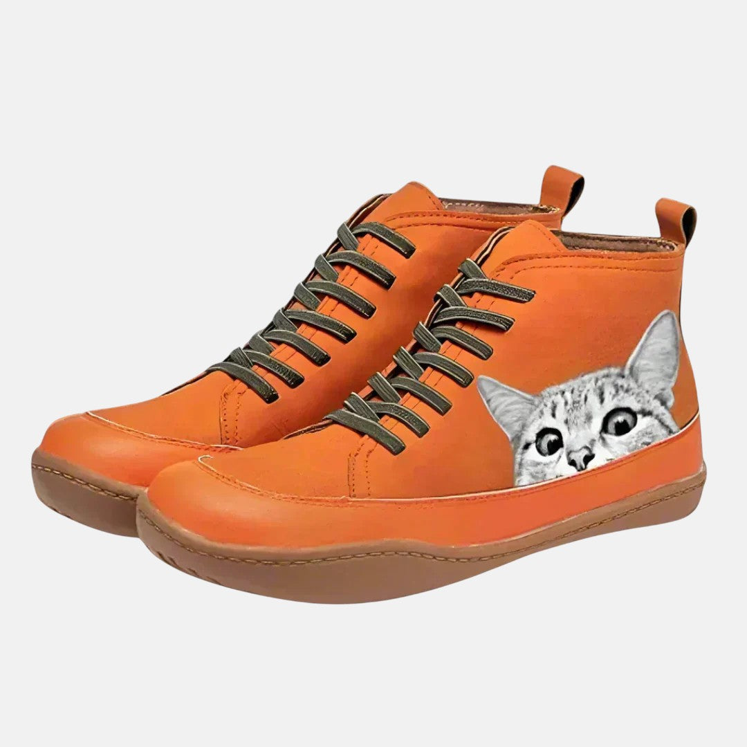 Гергана - Кожени боти за любителите на котки