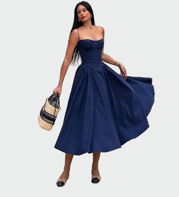 Макси рокля от сатен с тънки презрамки