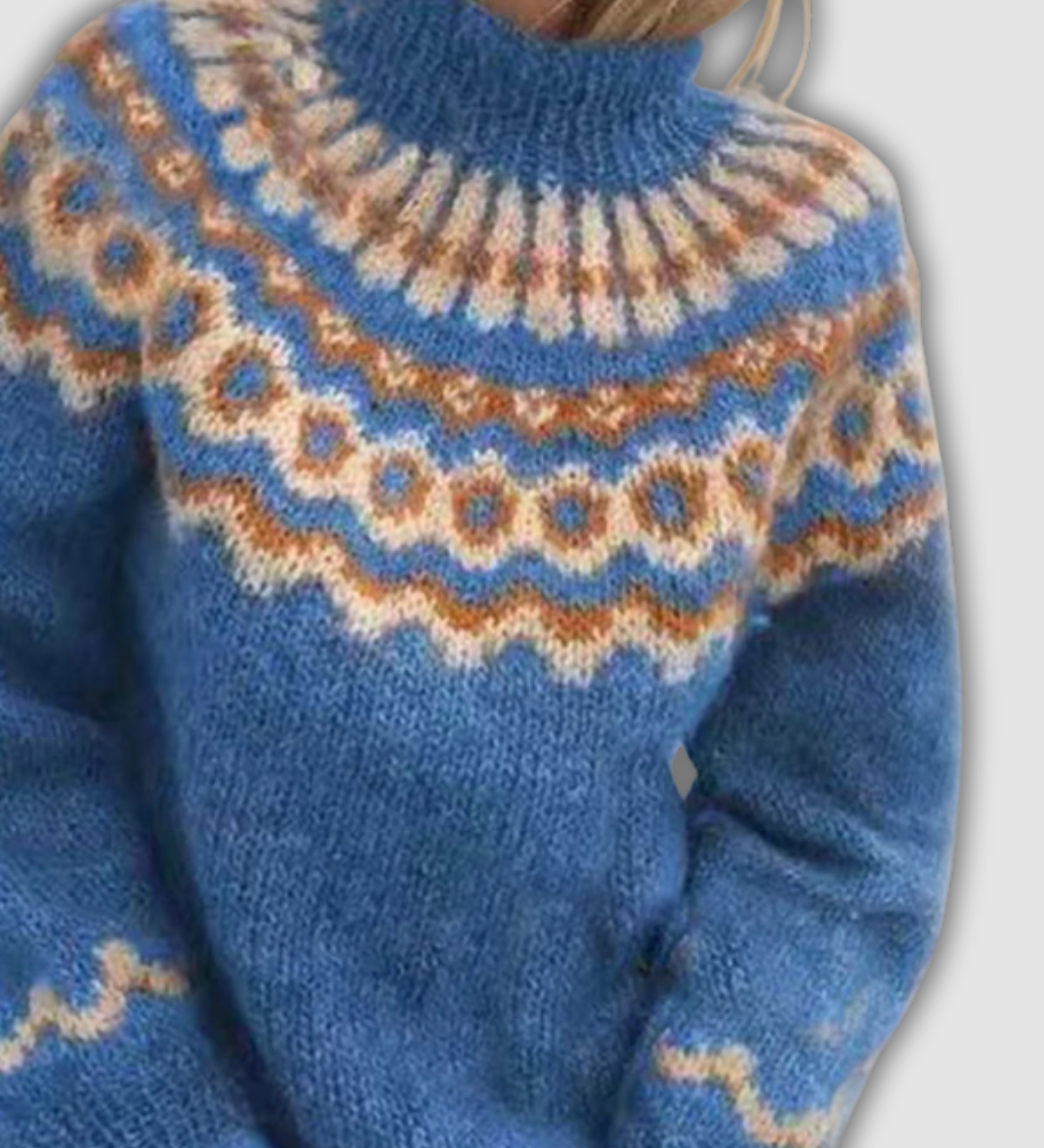 Никол - Уютен пуловер с висока яка