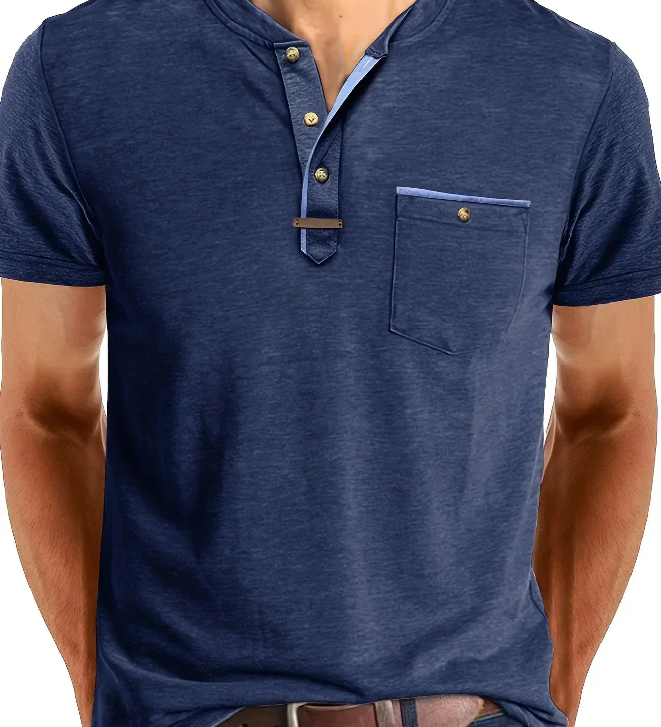 Чавор - Стилна тениска с кръгло деколте и джоб