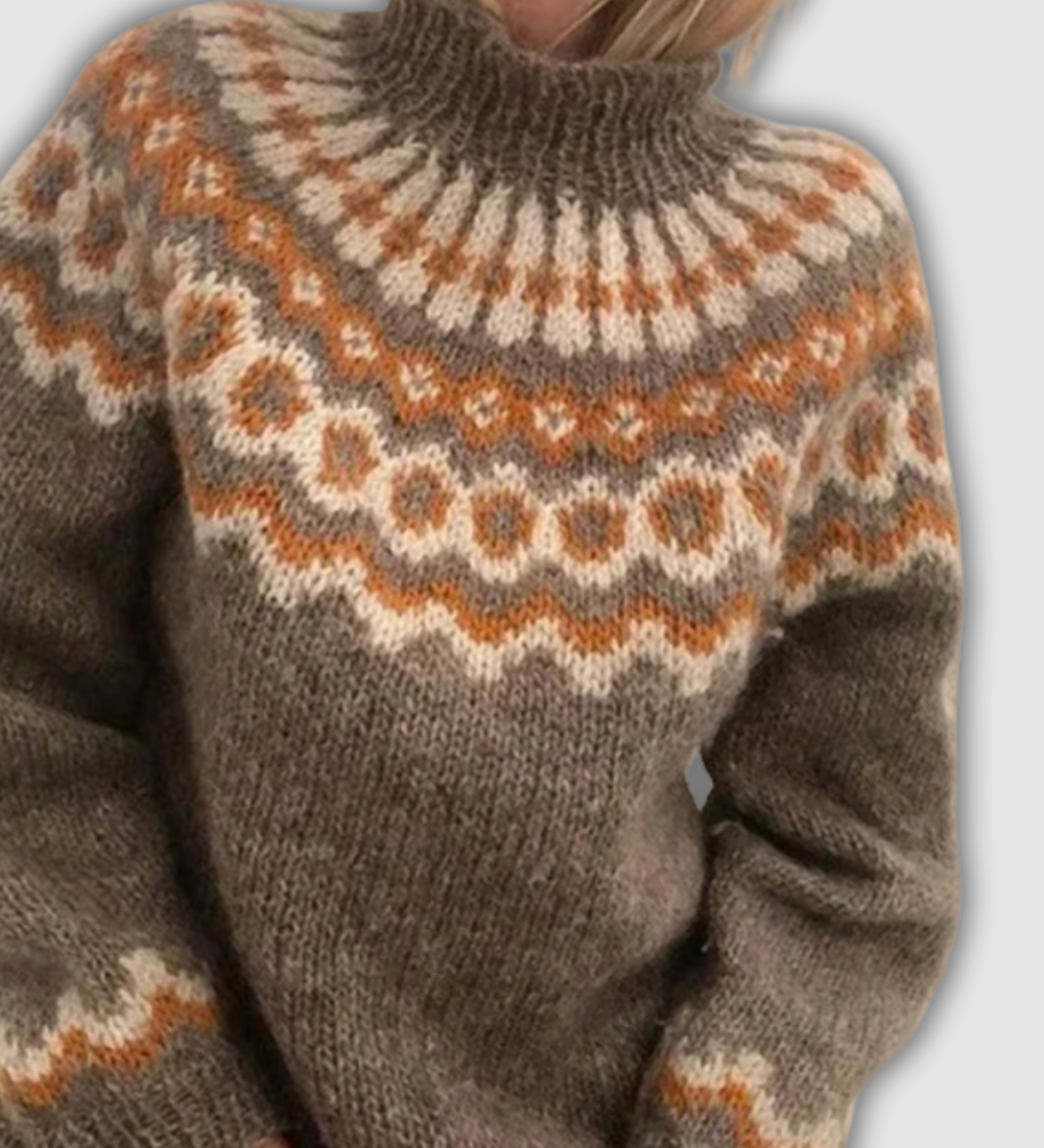 Никол - Уютен пуловер с висока яка