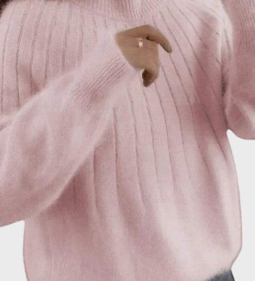 Irena™ - Пуловер с кръгло деколте и пухкава яка