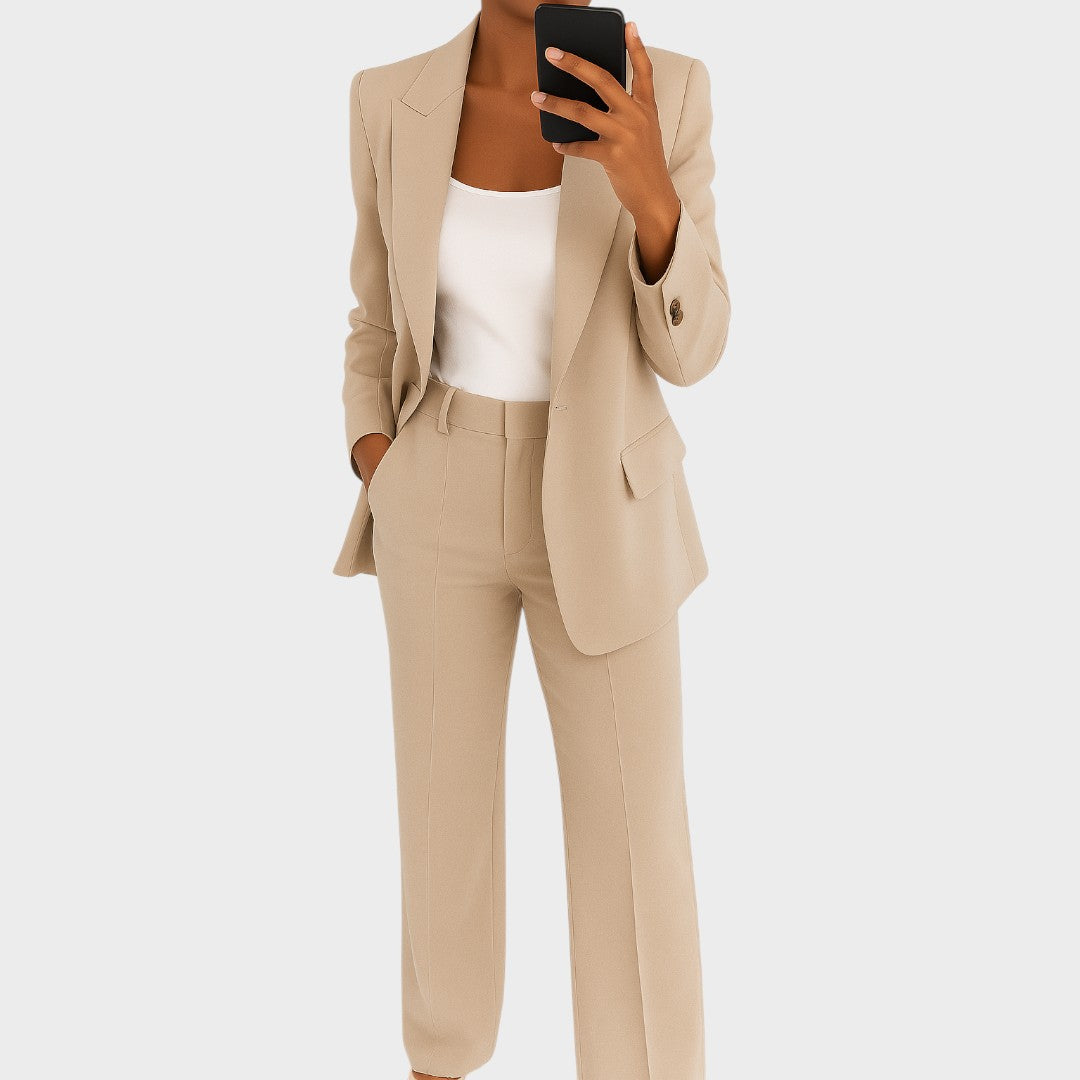 Геновева - Костюм, който повишава самочувствието