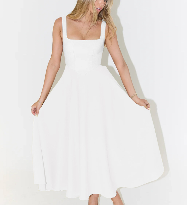 Елегантна Миди Рокля с Романтична Линия