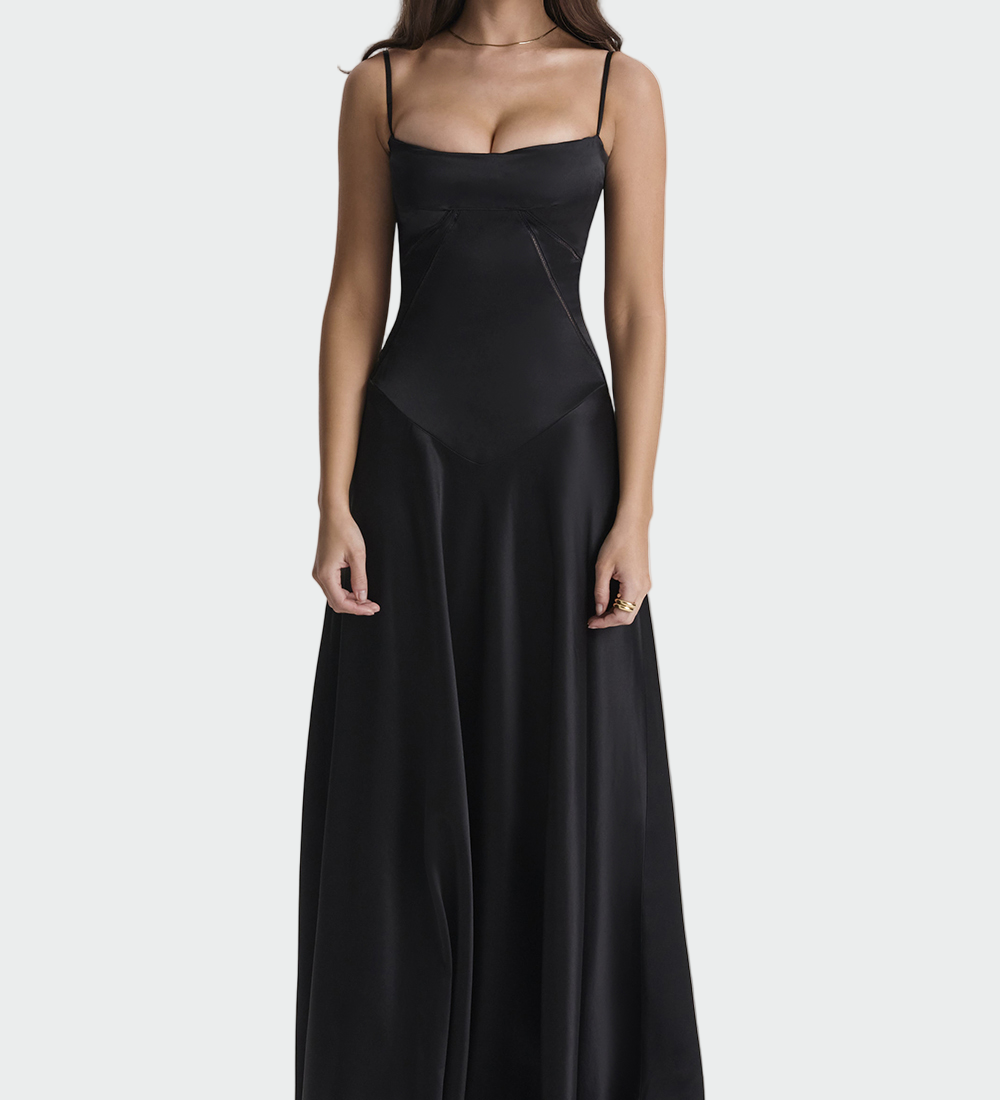 Сатенена макси рокля с тънки презрамки