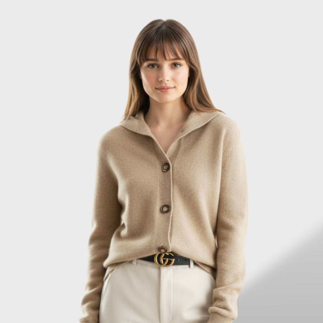 Елегантен дамски кардиган с висока яка и големи копчета