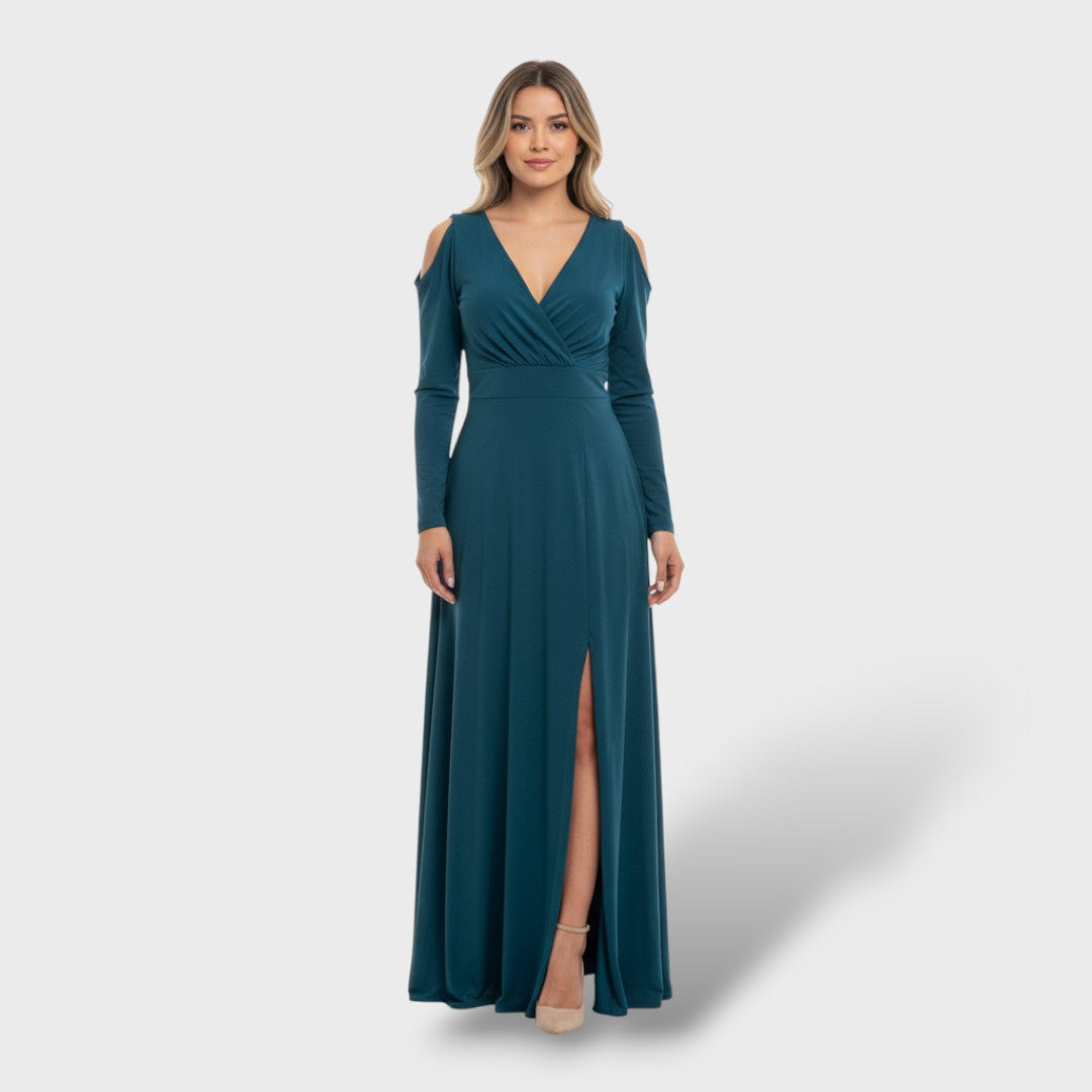 Дълга елегантна рокля с страничен разрез