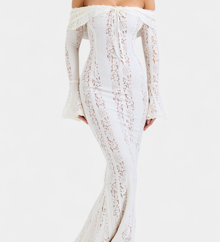 Макси рокля "Josipa" с открити рамене от дантела