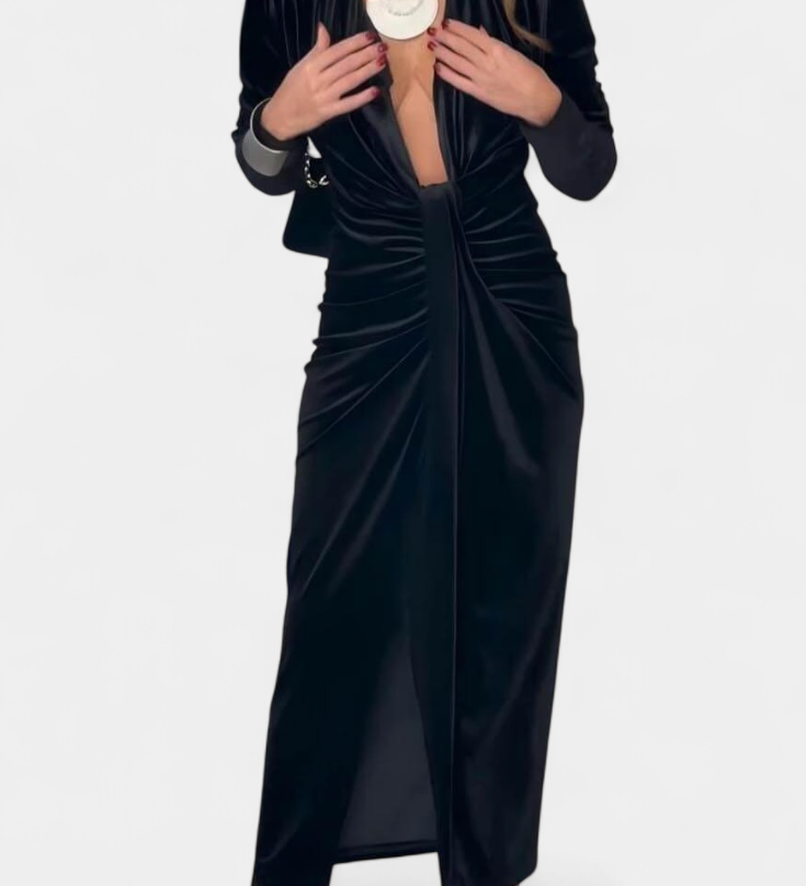 Вилма Дълга Рокля от Златен Бархет с V-Изрез